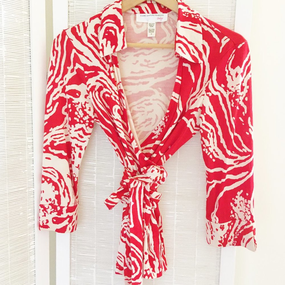 Diane Von Furstenberg Silk Wrap Top Size 12 large